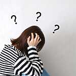 更年期の不安感はなぜ起こる？原因・症状・心を整えるセルフケアを解説