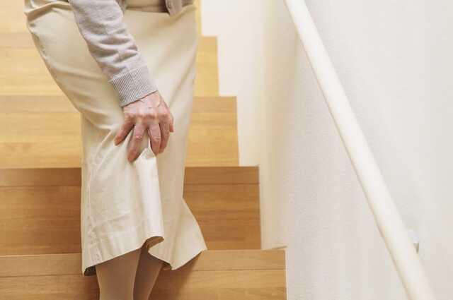 更年期の膝の痛みがつらいあなたへ｜理学療法士が伝える無理なくできるストレッチ習慣
